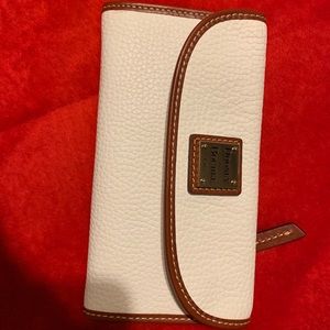 Dooney & Bourke white Wallet